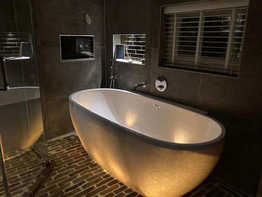 Voorsterstaete Former Barn, Including Jacuzzi Voorst Gem Voorst 외부 사진